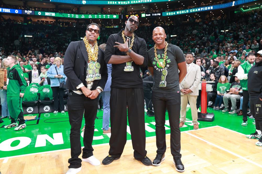 更得益于曼 更得益于曼